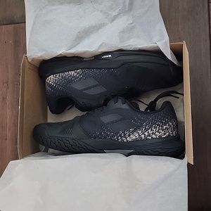 Babolat black shoes Size 7